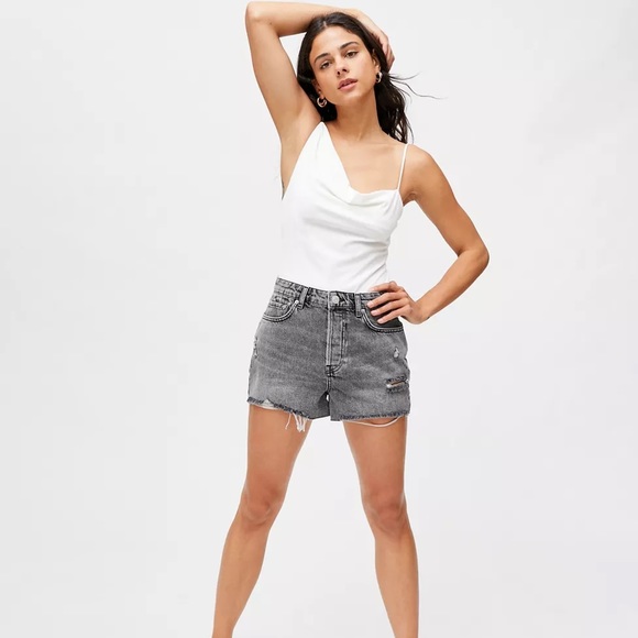 BDG Urban Outfitters Gray Wash High Rise 100% Cotton Denim Cut Off Shorts 26 - Picture 1 of 9